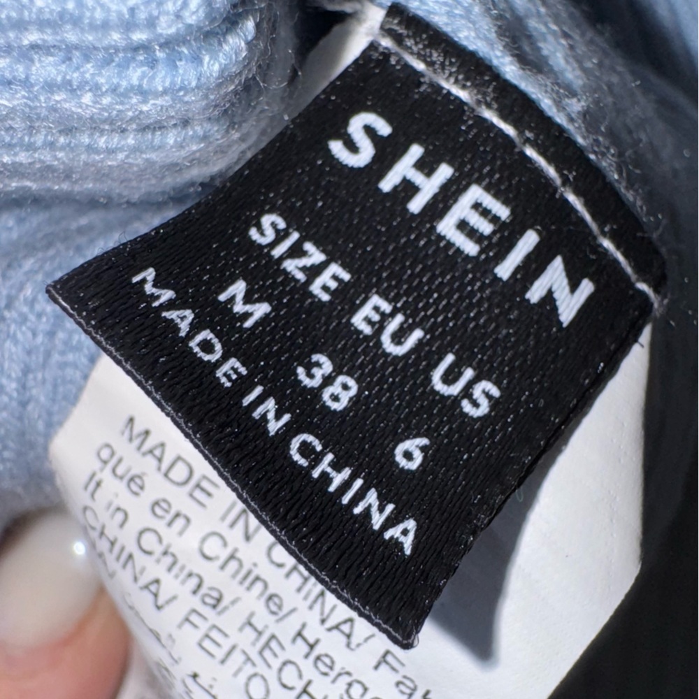 SHEIN Light Blue Knit Top - Picture 3 of 3